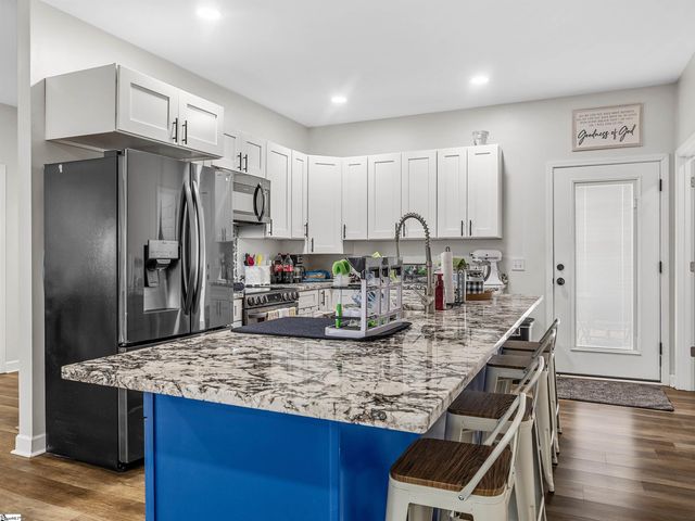 4249 Buffalo West Springs Highway, Jonesville, SC 29353