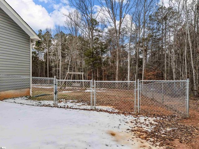4249 Buffalo West Springs Highway, Jonesville, SC 29353
