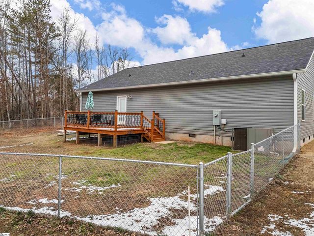 4249 Buffalo West Springs Highway, Jonesville, SC 29353