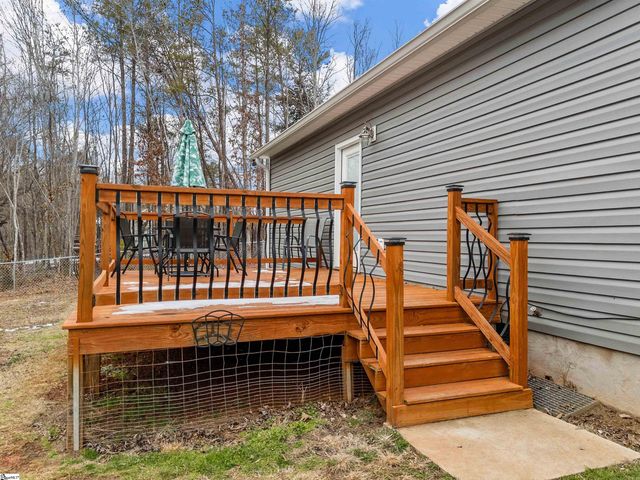 4249 Buffalo West Springs Highway, Jonesville, SC 29353