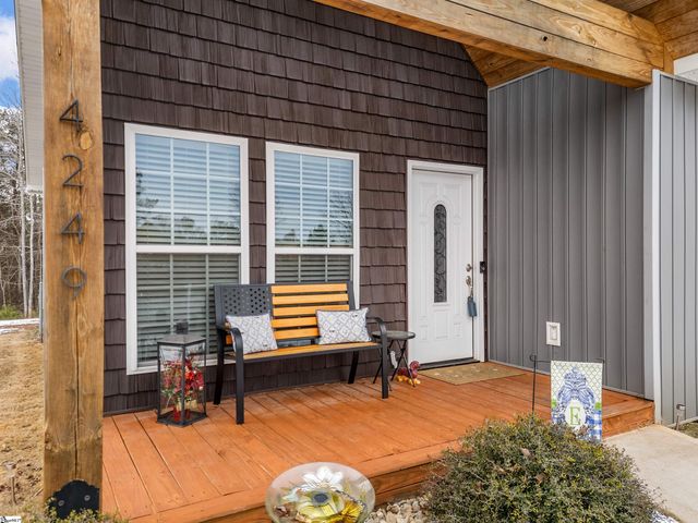 4249 Buffalo West Springs Highway, Jonesville, SC 29353