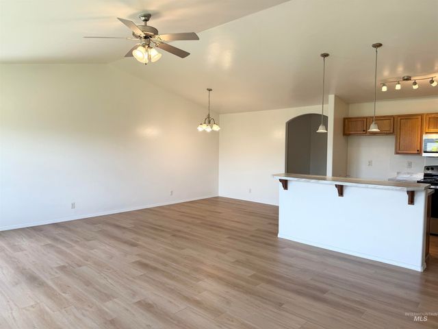 1135 Fiesta Way, Twin Falls, ID 83301