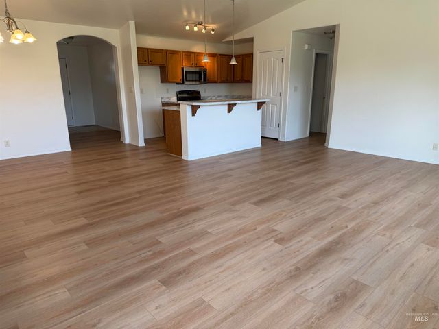 1135 Fiesta Way, Twin Falls, ID 83301