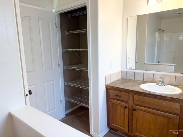 1135 Fiesta Way, Twin Falls, ID 83301