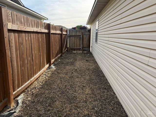 1135 Fiesta Way, Twin Falls, ID 83301