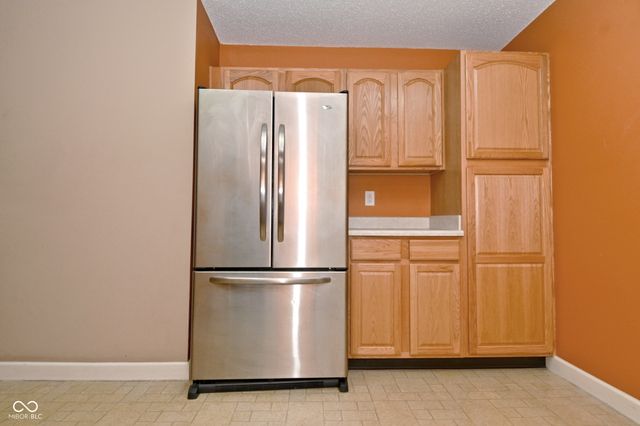 6033 Carriage Corner, Indianapolis, IN 46237