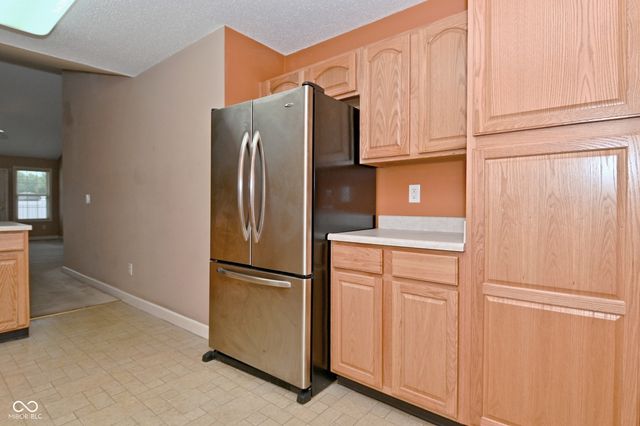 6033 Carriage Corner, Indianapolis, IN 46237
