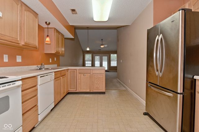 6033 Carriage Corner, Indianapolis, IN 46237
