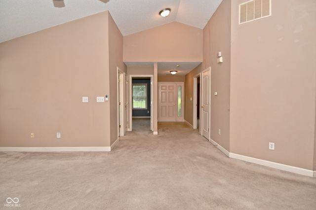 6033 Carriage Corner, Indianapolis, IN 46237