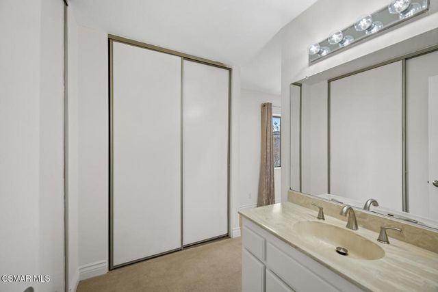 1760 E Avenida De Las Flores, Thousand Oaks, CA 91362