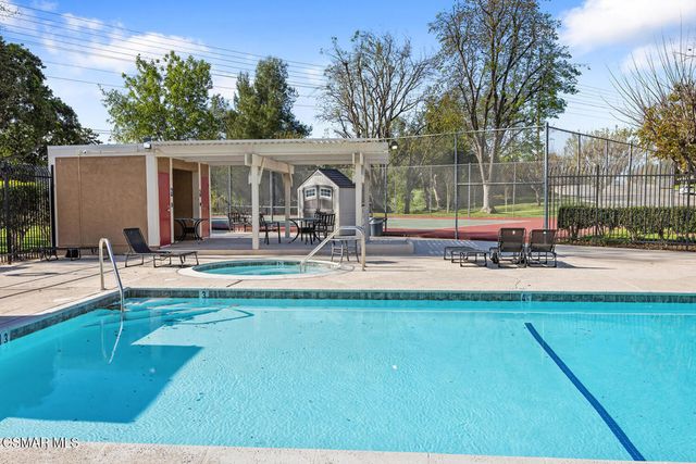 1760 E Avenida De Las Flores, Thousand Oaks, CA 91362