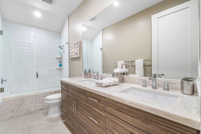 5575 Whirlaway Road, Palm Beach Gardens, FL 33418