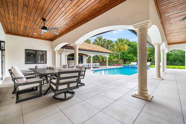 5575 Whirlaway Road, Palm Beach Gardens, FL 33418