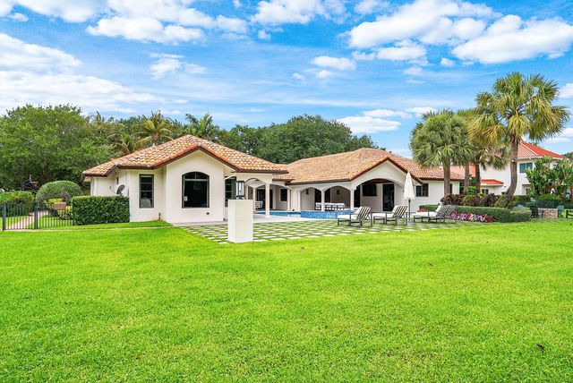 5575 Whirlaway Road, Palm Beach Gardens, FL 33418