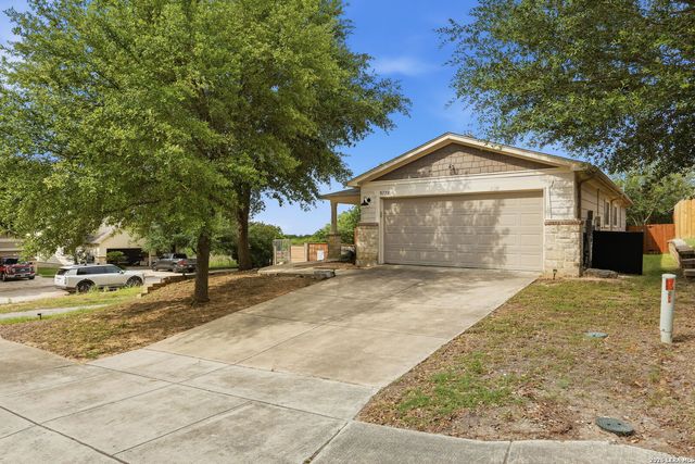5776 MAXFLI DR, Schertz, TX 78108