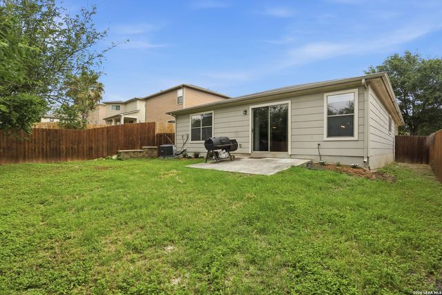 5776 MAXFLI DR, Schertz, TX 78108