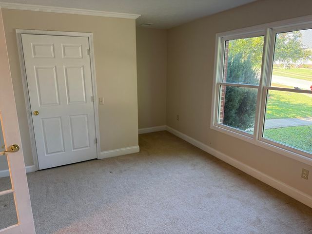206 Rookwood Court, Richmond, KY 40475