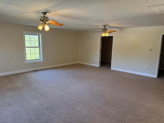 206 Rookwood Court, Richmond, KY 40475