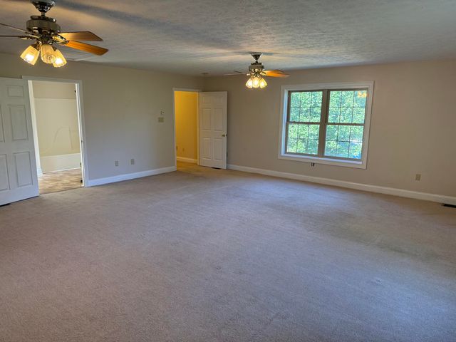 206 Rookwood Court, Richmond, KY 40475