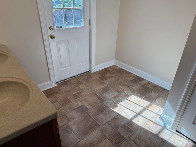 206 Rookwood Court, Richmond, KY 40475