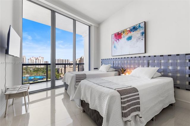 3250 NE 188th Street LPH02, Aventura, FL 33180