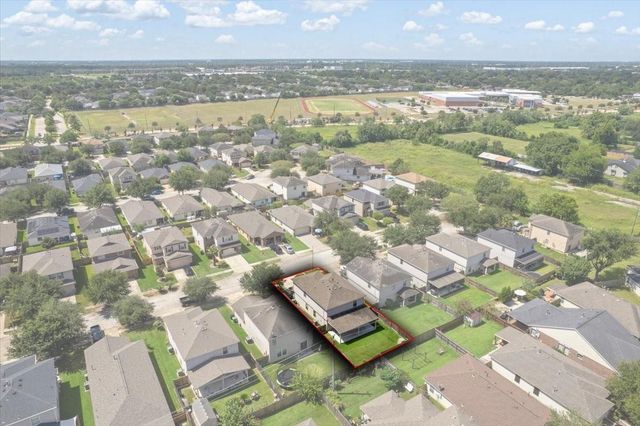 8723 Summerset Meadow Court, Houston, TX 77075