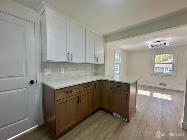 63 Murray Avenue, Piscataway, NJ 08854