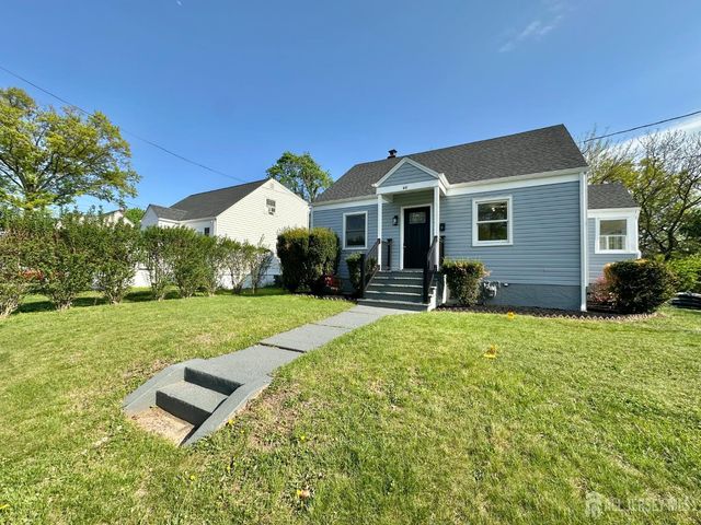 63 Murray Avenue, Piscataway, NJ 08854