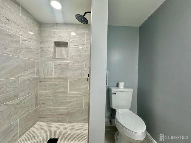 63 Murray Avenue, Piscataway, NJ 08854