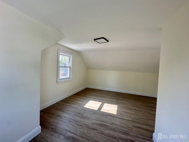 63 Murray Avenue, Piscataway, NJ 08854