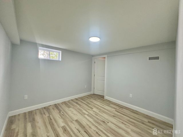 63 Murray Avenue, Piscataway, NJ 08854