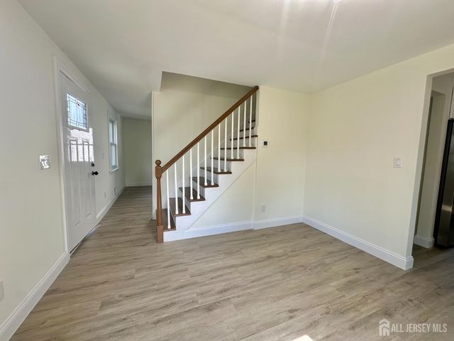 63 Murray Avenue, Piscataway, NJ 08854