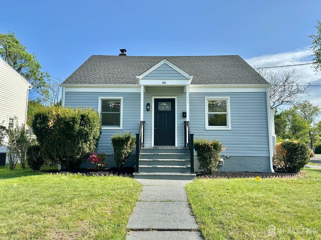 63 Murray Avenue, Piscataway, NJ 08854