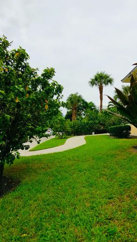 1000 Palm Trail 6, Delray Beach, FL 33483