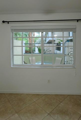 1000 Palm Trail 6, Delray Beach, FL 33483