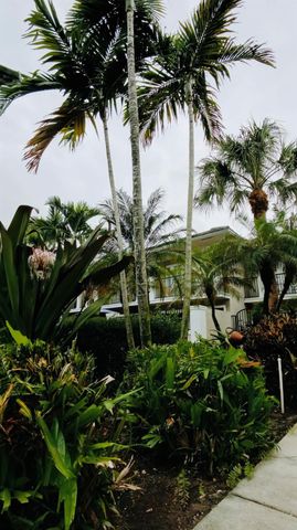 1000 Palm Trail 6, Delray Beach, FL 33483