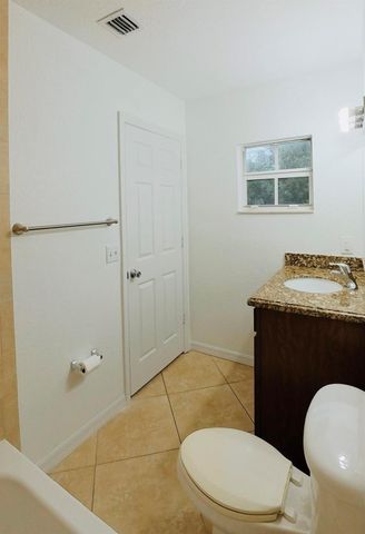 1000 Palm Trail 6, Delray Beach, FL 33483