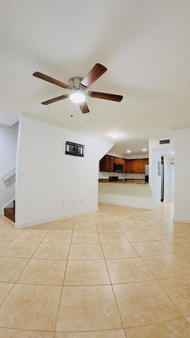 1000 Palm Trail 6, Delray Beach, FL 33483