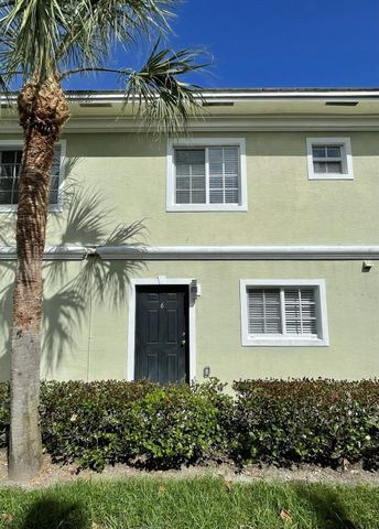 1000 Palm Trail 6, Delray Beach, FL 33483