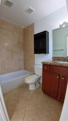 1000 Palm Trail 6, Delray Beach, FL 33483