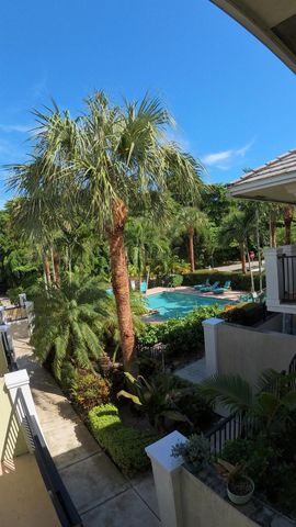 1000 Palm Trail 6, Delray Beach, FL 33483