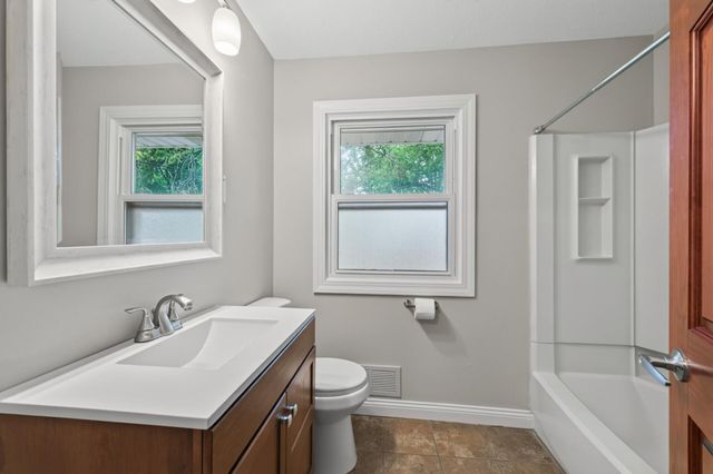 3045 116th Avenue NW, Coon Rapids, MN 55433