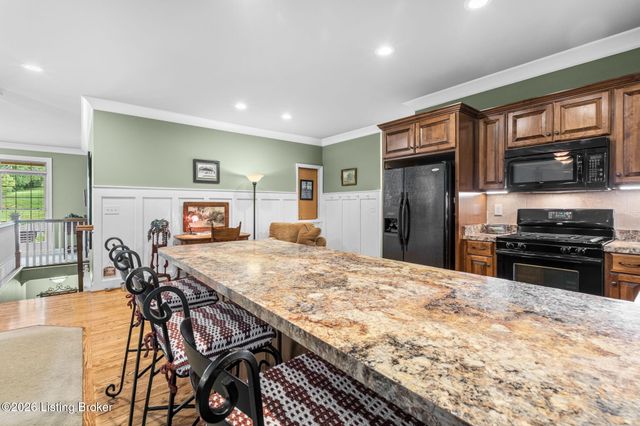 4418 Deepwood Dr, Louisville, KY 40241