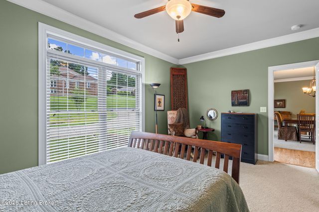 4418 Deepwood Dr, Louisville, KY 40241