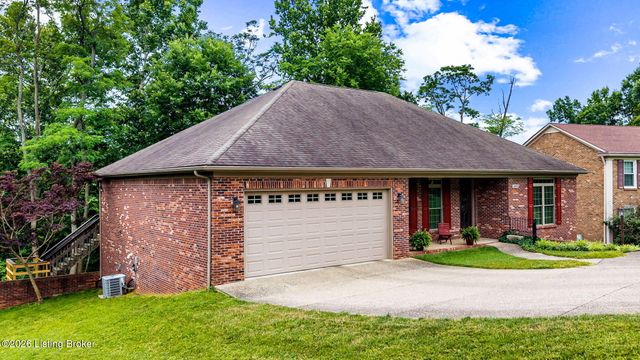 4418 Deepwood Dr, Louisville, KY 40241