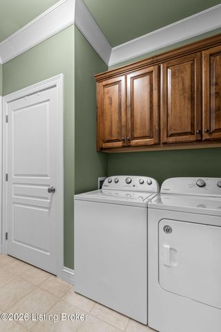 4418 Deepwood Dr, Louisville, KY 40241