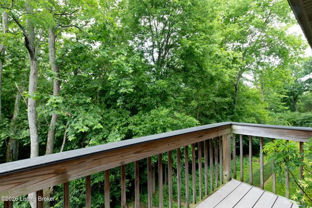 4418 Deepwood Dr, Louisville, KY 40241