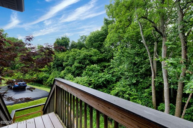 4418 Deepwood Dr, Louisville, KY 40241