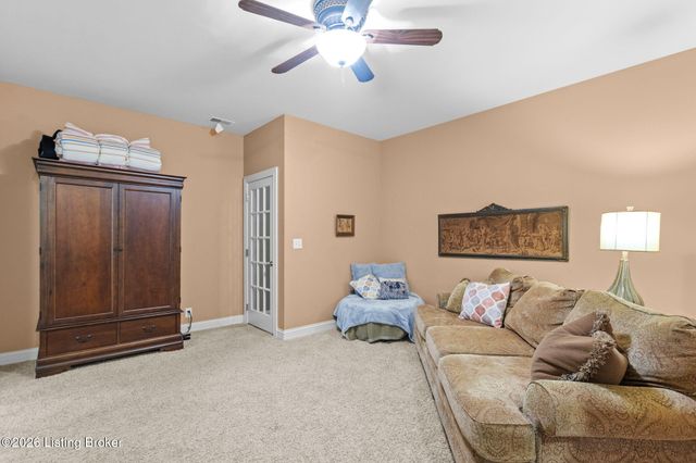4418 Deepwood Dr, Louisville, KY 40241