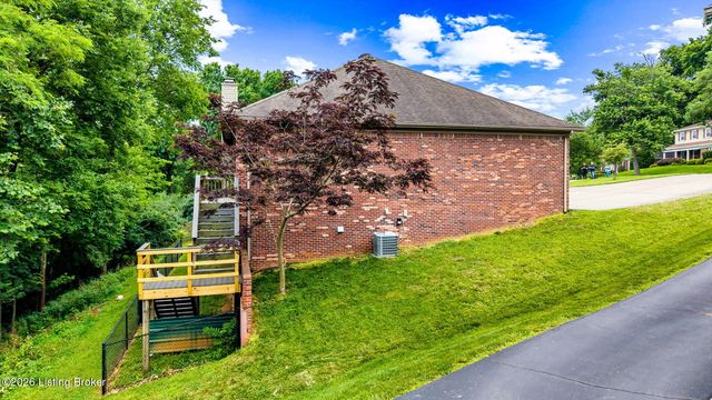 4418 Deepwood Dr, Louisville, KY 40241